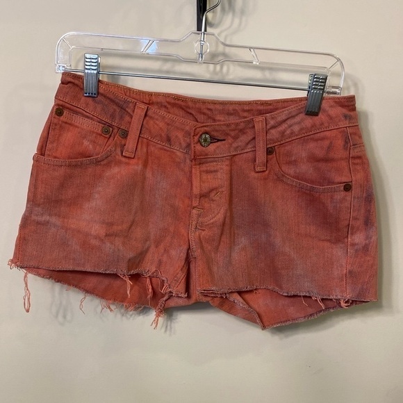 Levi’s Cutoff Shorts Premium Pink Low Rise Raw Hem Denim Jean Size 26 - Picture 3 of 16